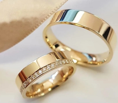 Традиционное круглое кольцо или с бриллиантом: как сделать правильный выбор